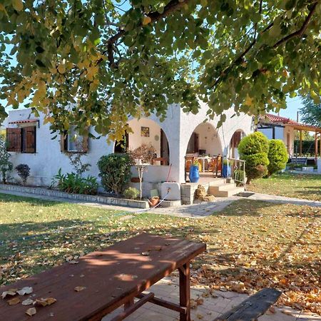 Villa Achilleas Nea Kallikrateia Exterior photo